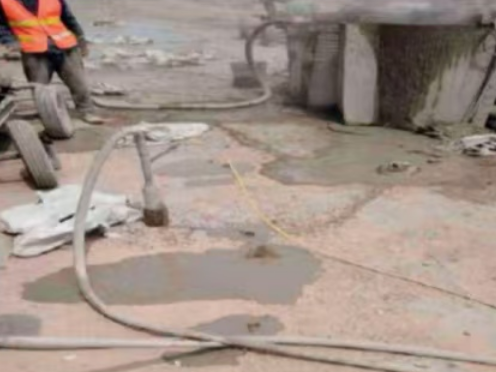 定安水泥混凝土路面板底注浆技术 路面脱空注浆整治方案